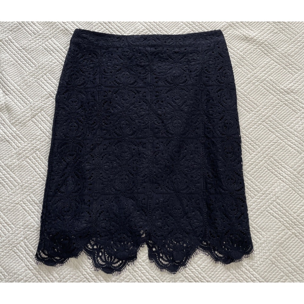 Loft Women's Sz 8 Pencil Skirt Navy Lace Overlay Lined Scalloped Career Normcore